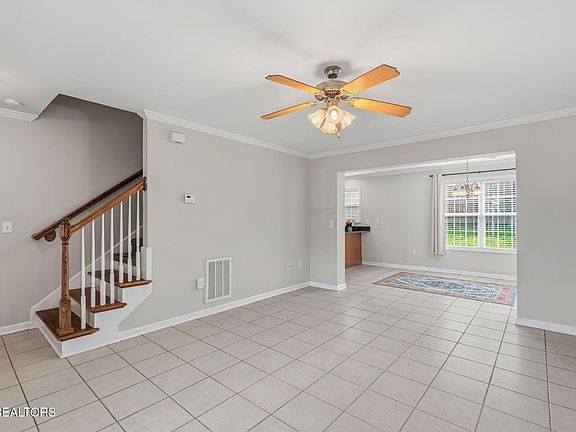 4th image of 6813 Spring Glen Way