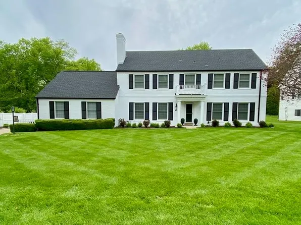 3 Willow Hill Rd, Saint Louis, MO 63124