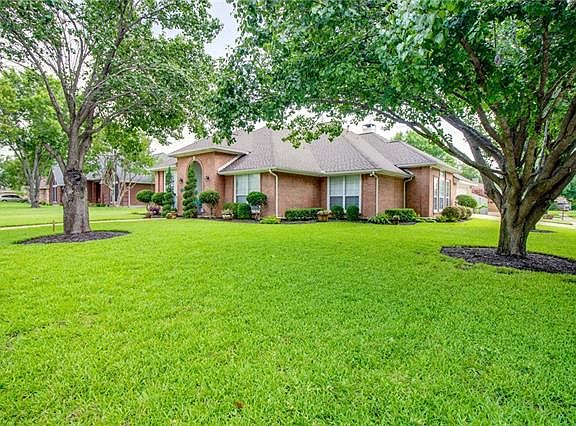 4th image of 800 Lakeway Dr