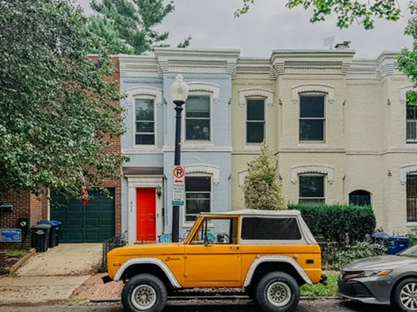 909 C St SE, Washington, DC 20003
