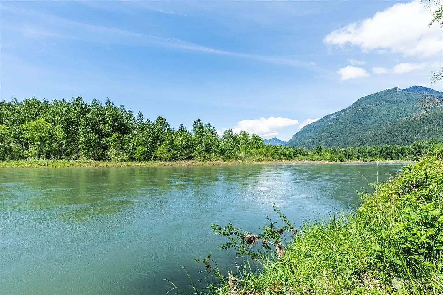 1 Redstone Court photo 1