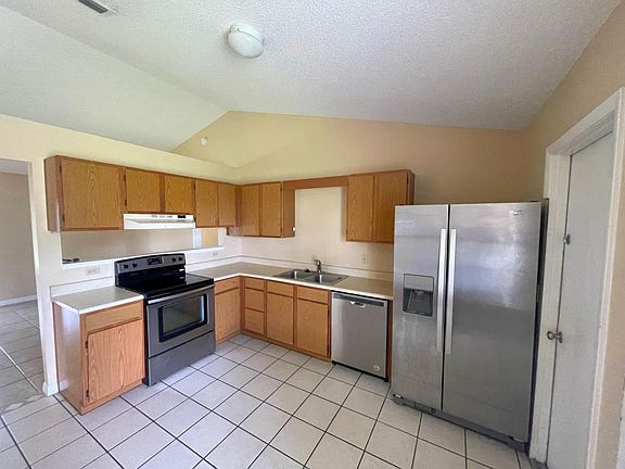 5th image of 108 Lindenwood Ln