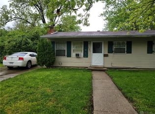 1581 Azalea Dr, Dayton, OH 45417