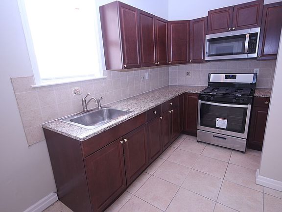 First Floor Granite Kitchen