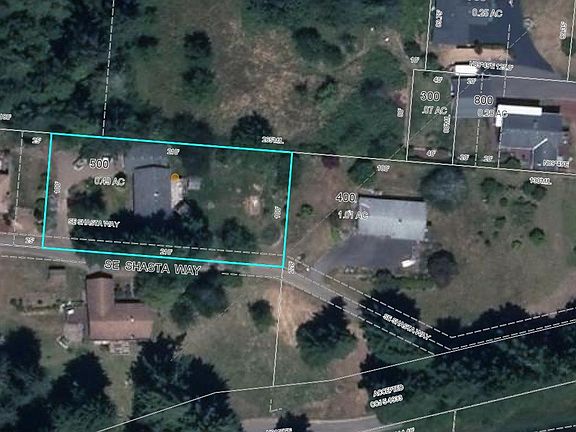 4th image of 2496 SE Shasta Way