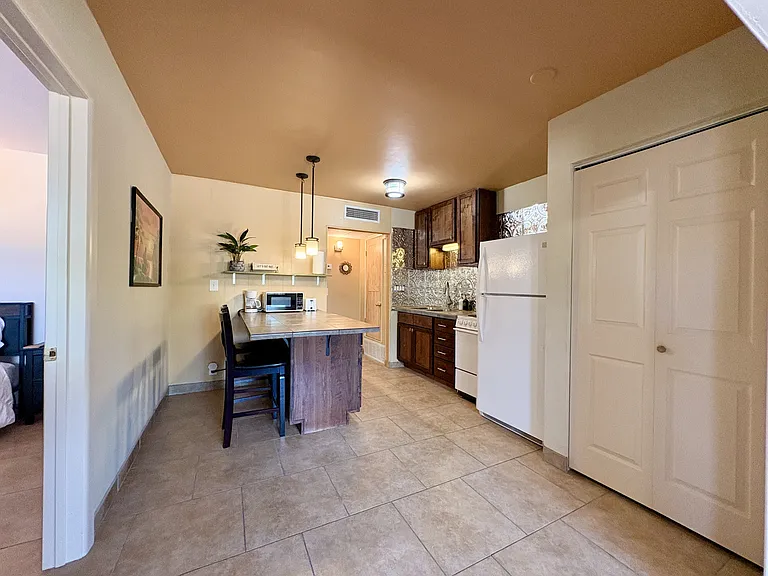 2819 N Woodland Ave #1 — Photo 7