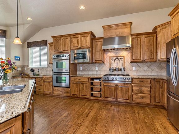 4th image of 2420 S Lewis Ln