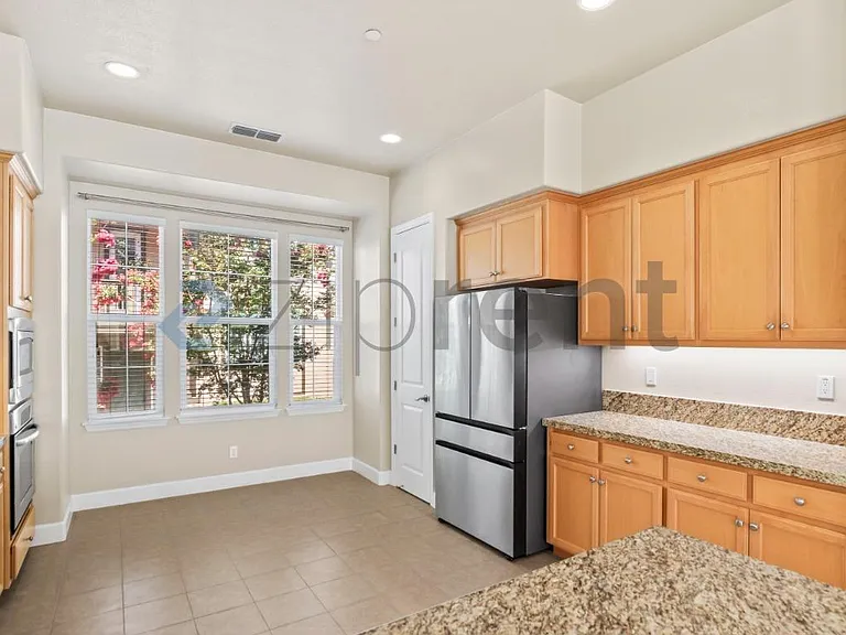 28 Paterson Pl — Photo 12