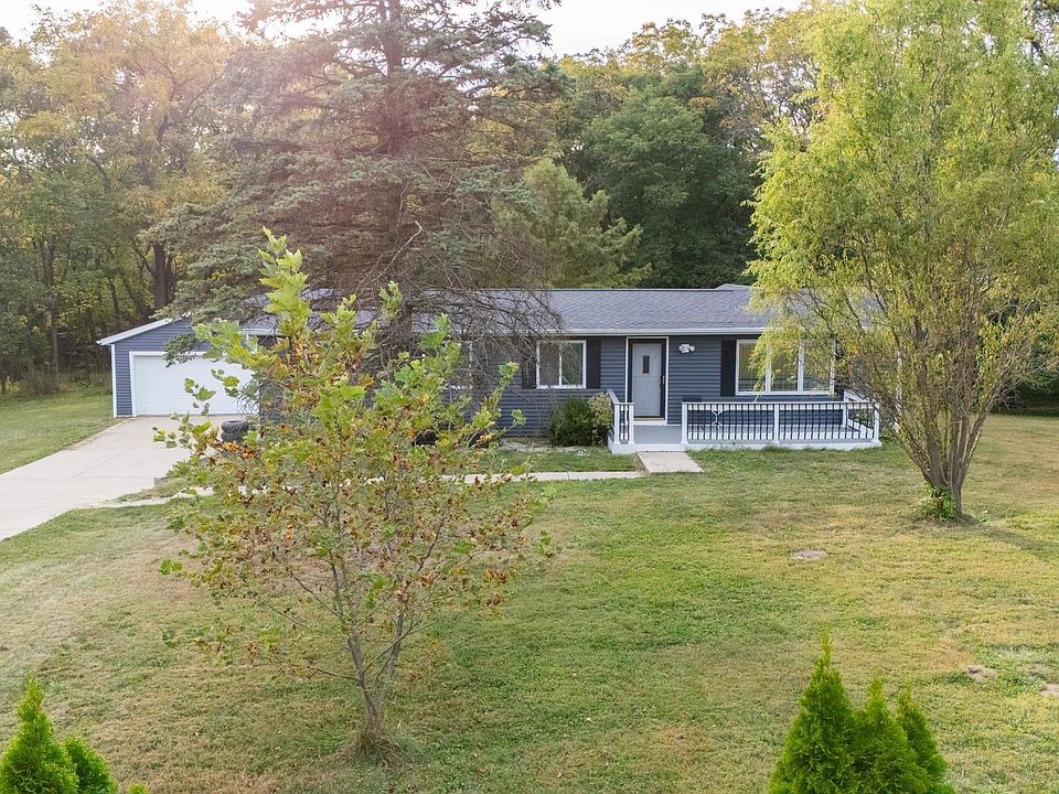 1st image of 9715 N Blacksoil Ln