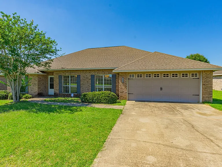 5254 Moore Loop — Photo 1