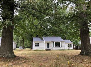 6444 Crossview Rd, Seven Hills, OH 44131