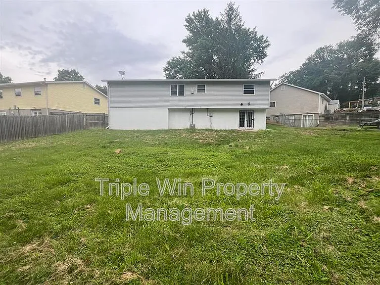 1014 Sunridge Trl W — Photo 5