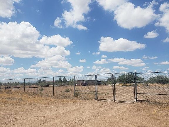 3rd image of 3900 Canto Rd SE
