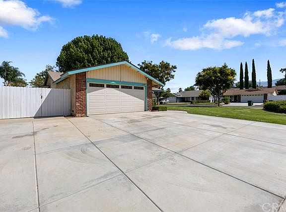 3rd image of 2041 Cordoza St