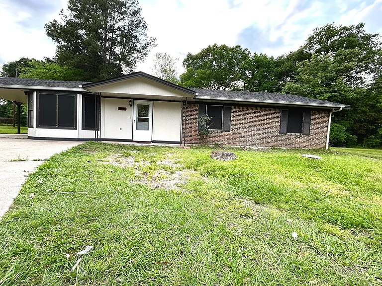 1008 Oak Hollow Pl — Photo 3