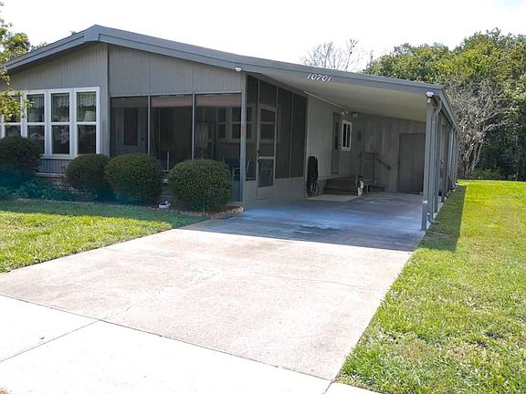 2nd image of 10701 Saginaw Dr