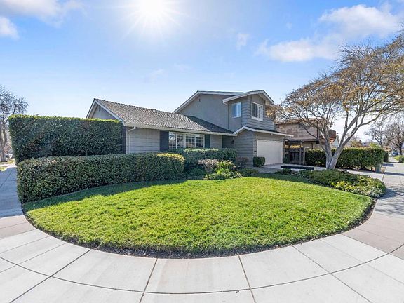 4th image of 348 Henderson Dr