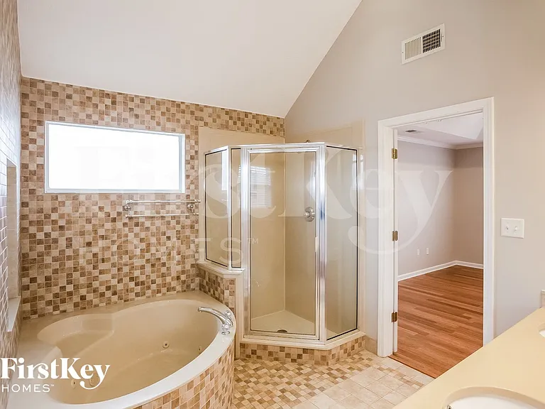 10258 Spruce Grove Ln — Photo 10