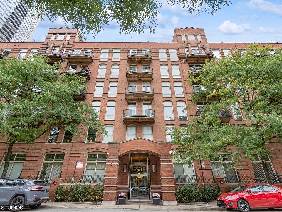 1st image of 550 N Kingsbury St APT 611