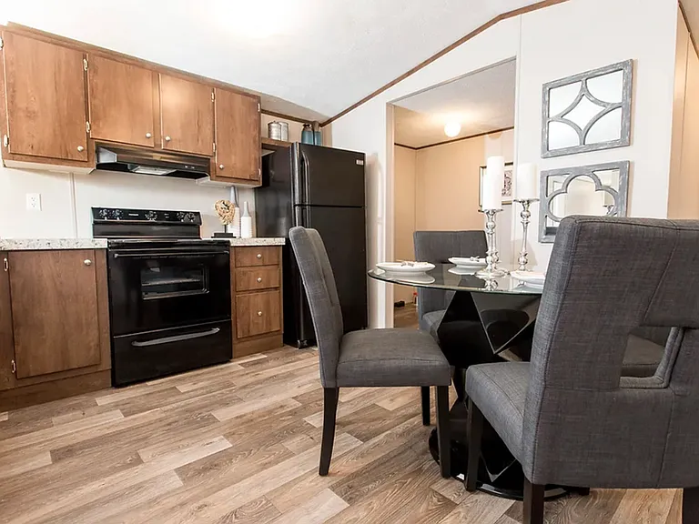 21727 Woodburn Rd #4B — Photo 3
