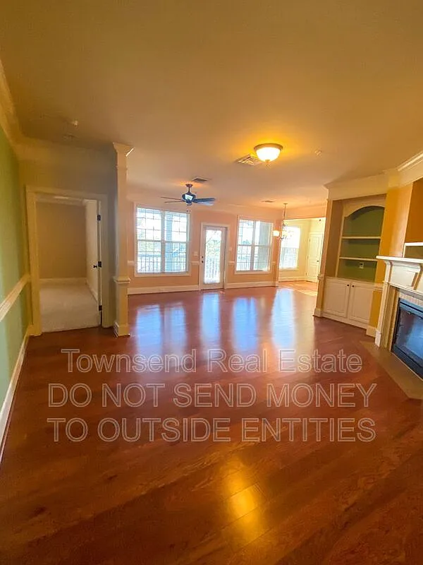 3 bed, 2.0 bath, 1716 sqft, $1,645 — Photo 4