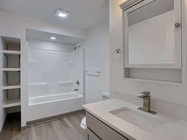124 Kathleen Dr #3 — Photo 31