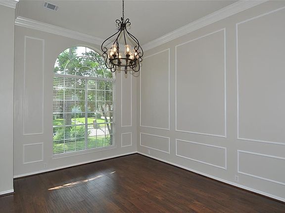 4th image of 3527 Spruce Park Cir