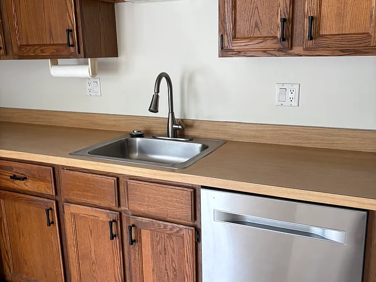 310 Woods Edge Pl — Photo 6