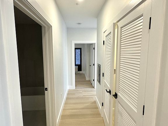 3rd image of 303 Forrest St #3T