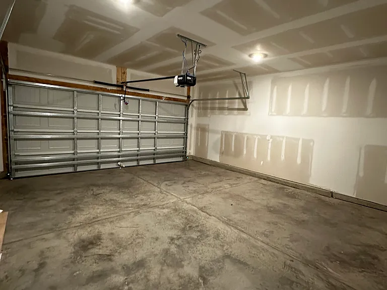 2604 Grand Meadow Dr — Photo 5