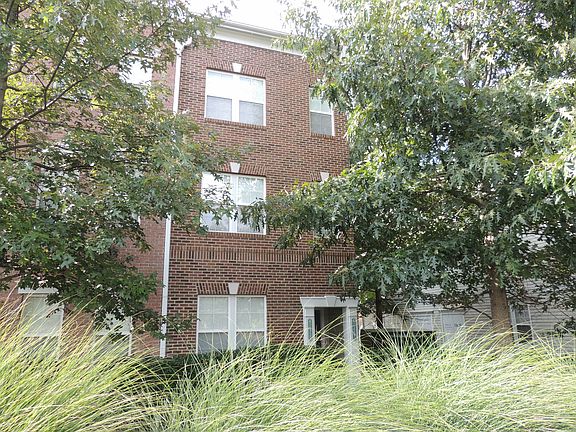3rd image of 42459 Rockrose Sq