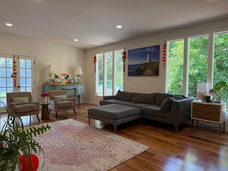 3560 Old Mountain View Dr — Photo 3