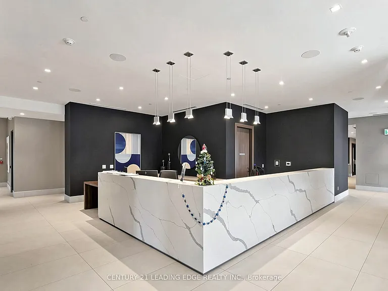 2550 Simcoe St N #409 — Photo 4