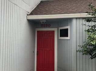 2520 E St, Sacramento, CA 95816