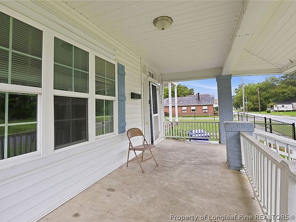 5th image of 424 E Blount St