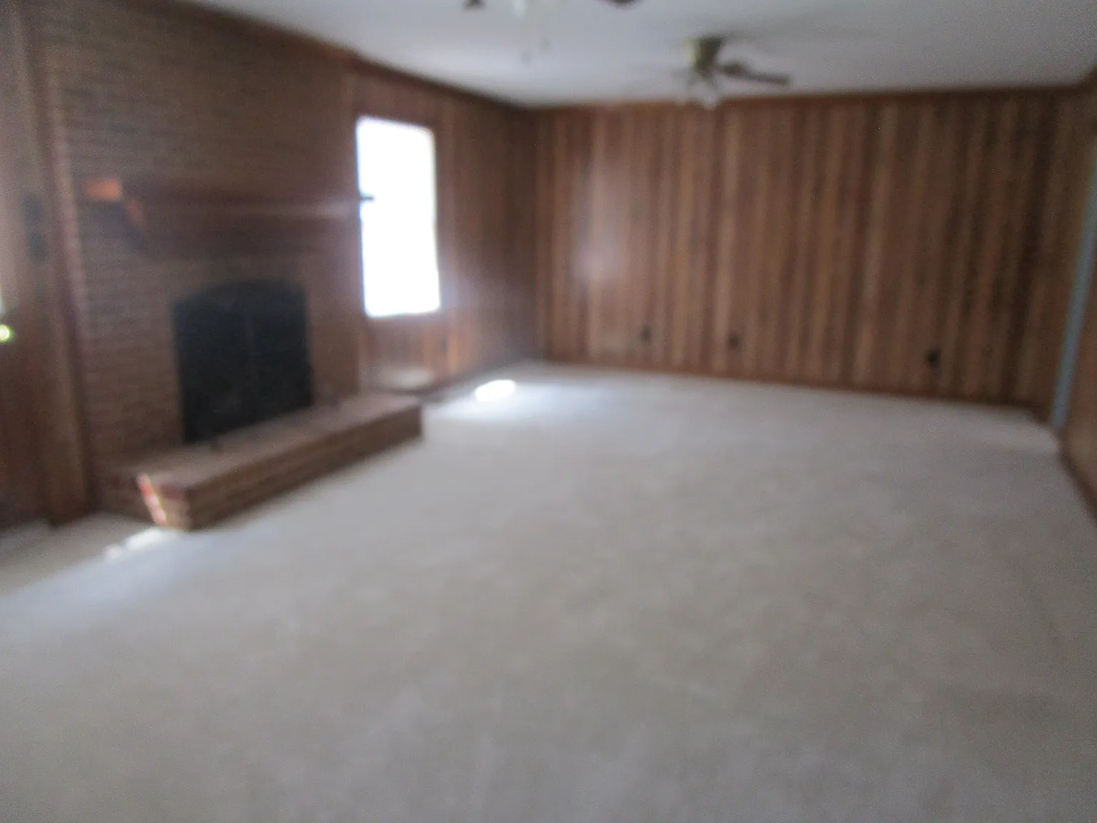 4 bed, 2565 sqft, $3,500 — Photo 2