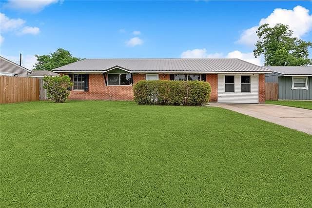1st image of 148 Valentine Dr