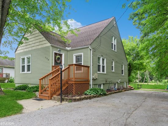 170 Walter Ave, Merrillville, IN 46410