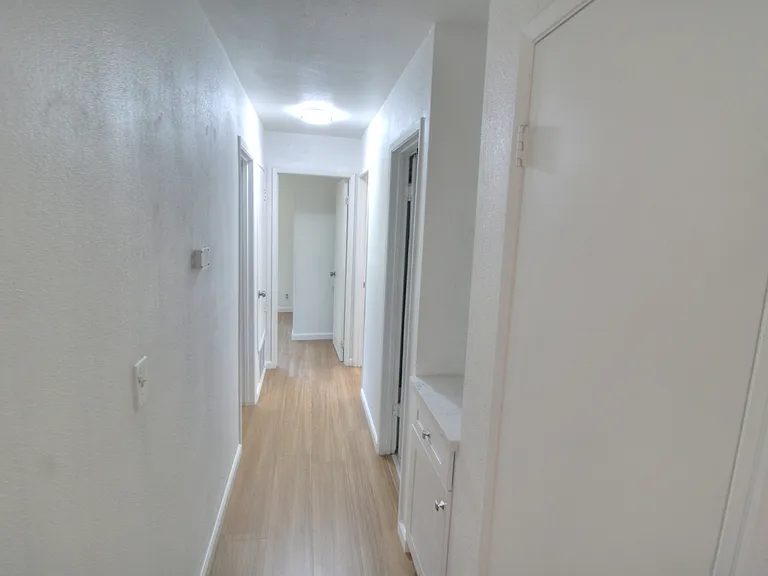 74 Avenida Espana — Photo 17