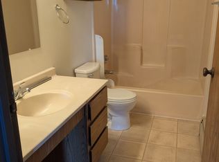 1518 E Longview Dr #6, Appleton, WI 54911