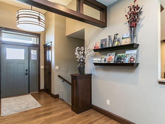 4th image of 701 Ground Plum Cir