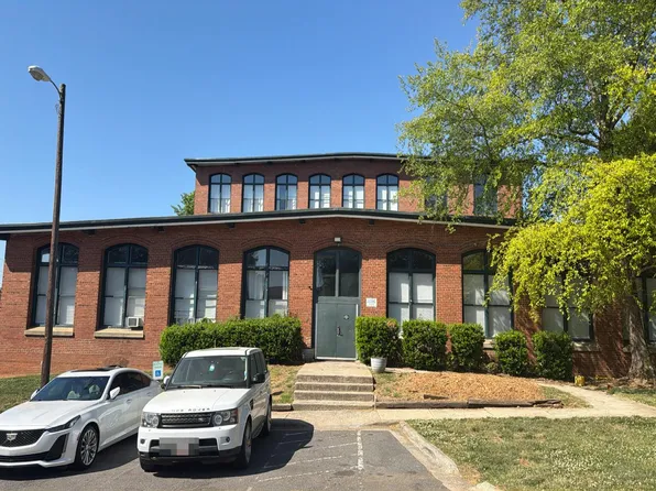 201 S Hoskins Rd APT 107, Charlotte, NC 28208