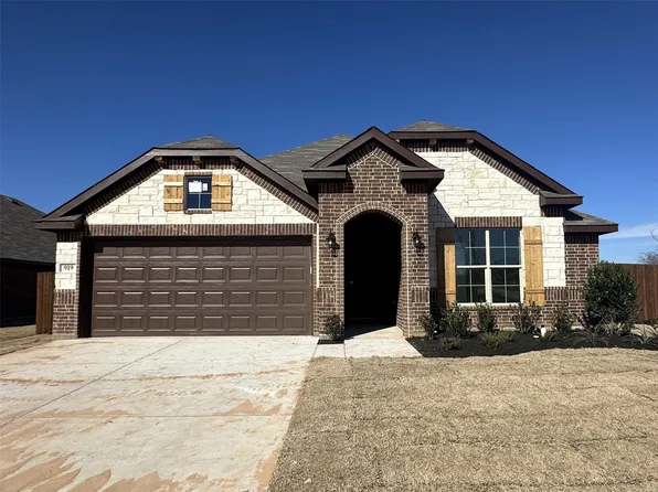919 Eloise Ln, Cleburne, TX 76033