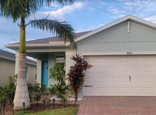 8821 Swell Brooks Ct, North Fort Myers, FL 33917