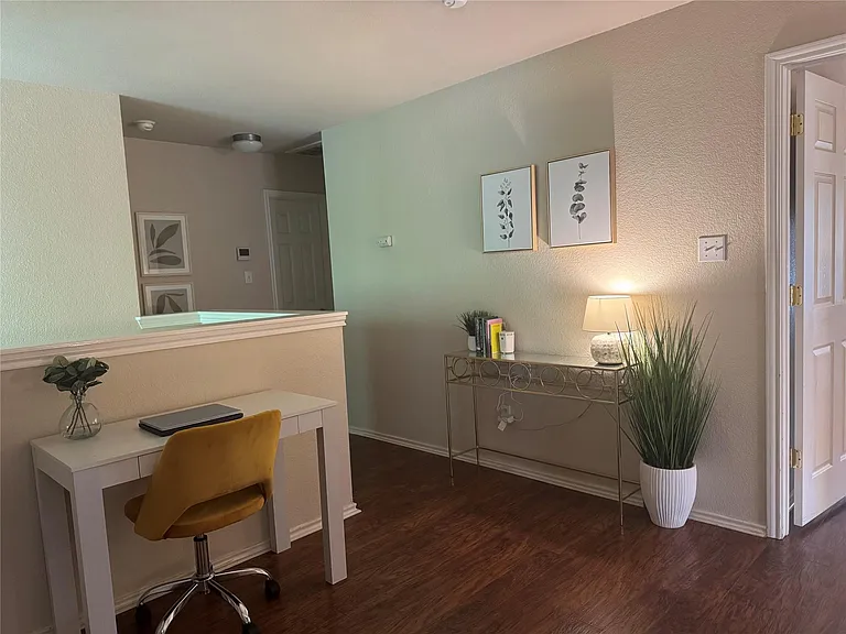 2107 Charlotte Estates Dr — Photo 12
