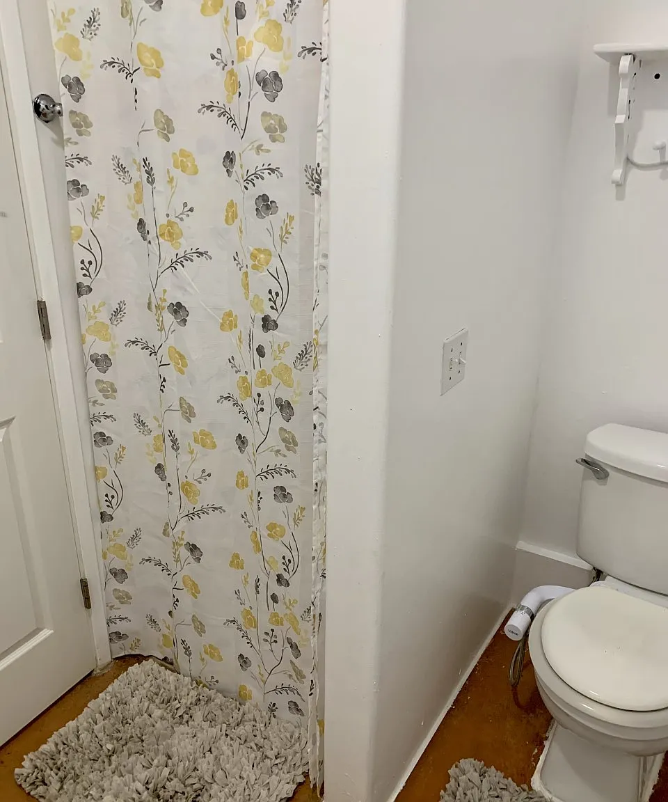 Studio, 450 sqft, $1,200 — Photo 2
