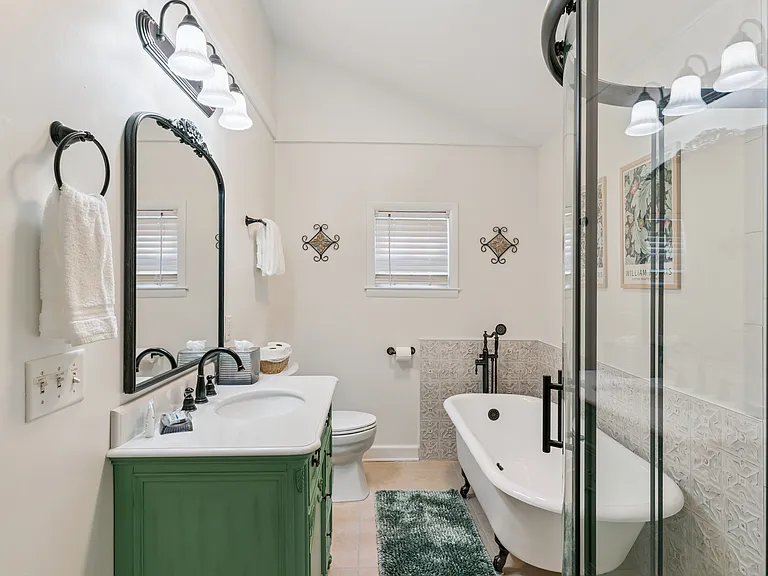 1915 Union St #1 — Photo 7