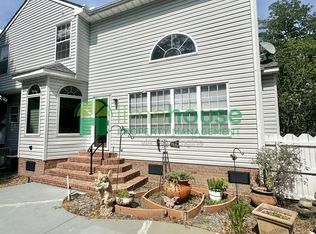 708 Meta Pointe Dr, Chesapeake, VA 23323