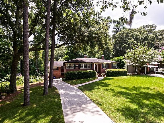 2nd image of 1728 Peachtree Cir S