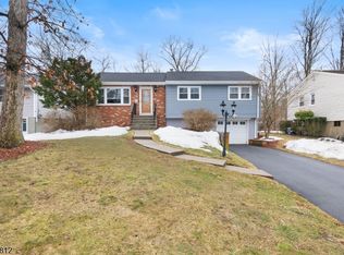 34 Seminole Ave, Oakland Boro, NJ 07436